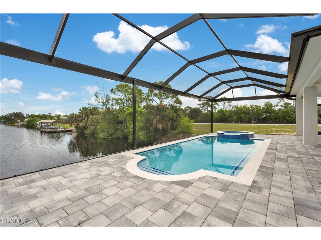 4009 Jacaranda Parkway W Cape Coral FL 33993 2026001378 image40