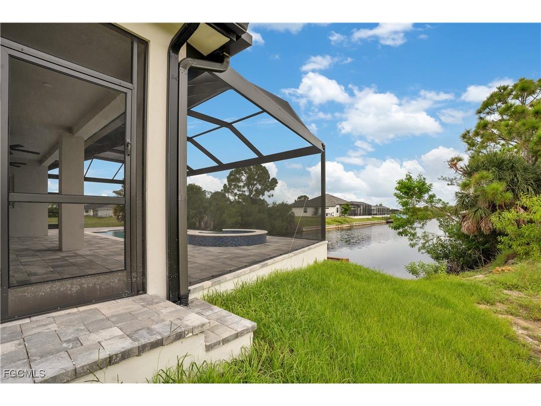 4009 Jacaranda Parkway W Cape Coral FL 33993 2026001378 image43