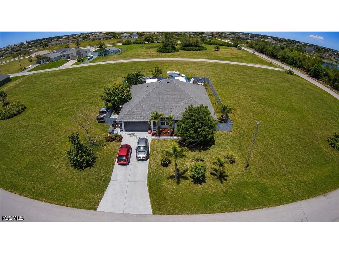 4009 NW 36th Lane Cape Coral FL 33993 2026022567 image2