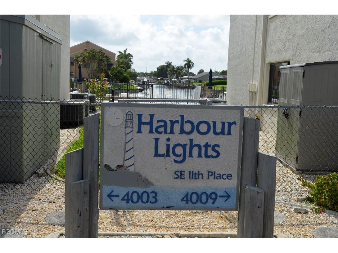 4009 SE 11th Place #201 Cape Coral FL 33904 2025000650 image1