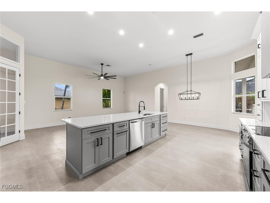 4009 SW 27th Avenue Cape Coral FL 33914 2025018218 image14