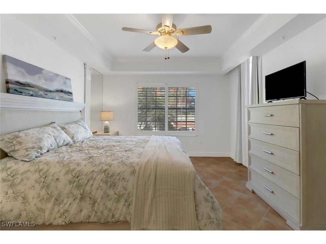  Naples FL 34102 225072227 image15