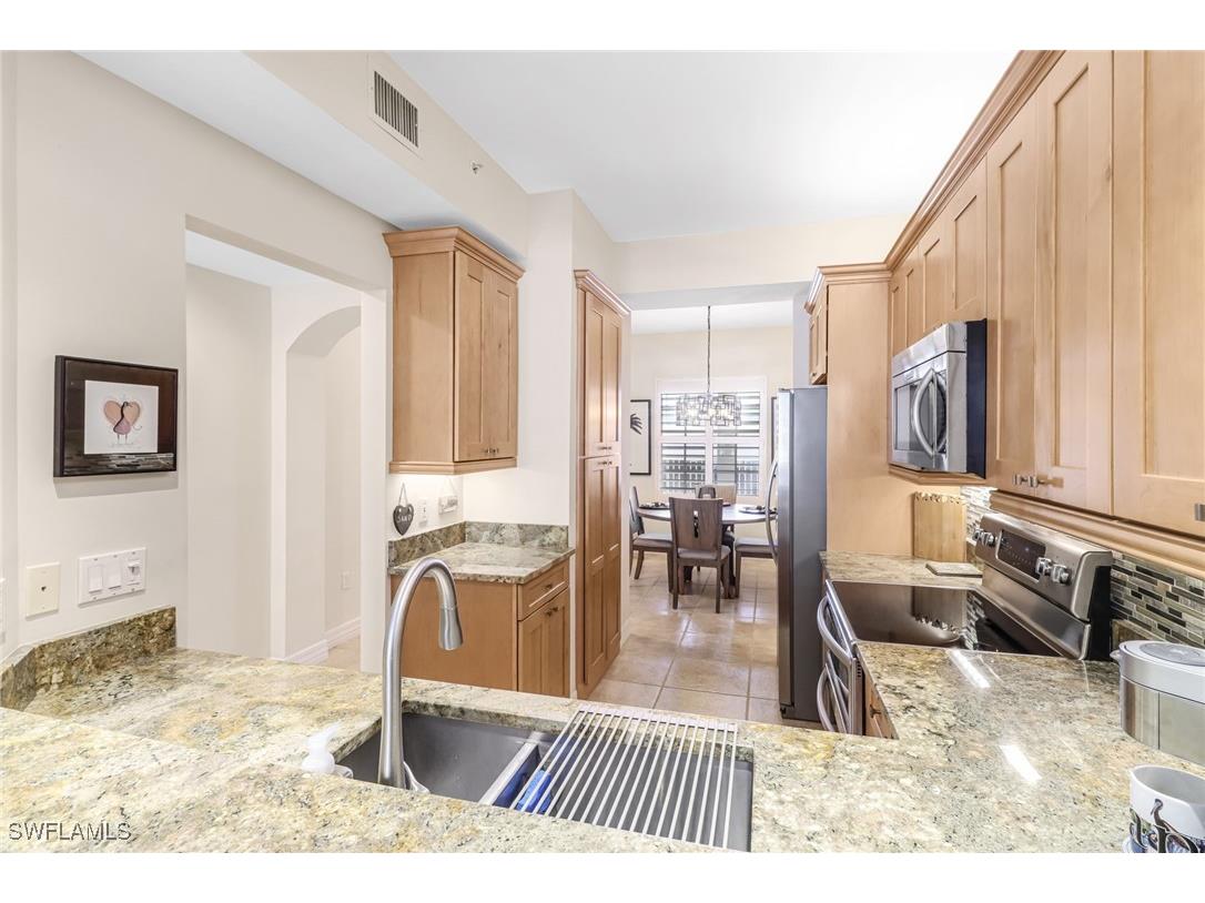 401 Bayfront Place #3205 Naples FL 34102 225082312 image7