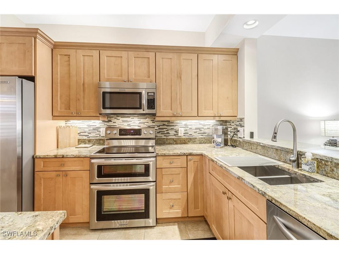 401 Bayfront Place #3205 Naples FL 34102 225082312 image8