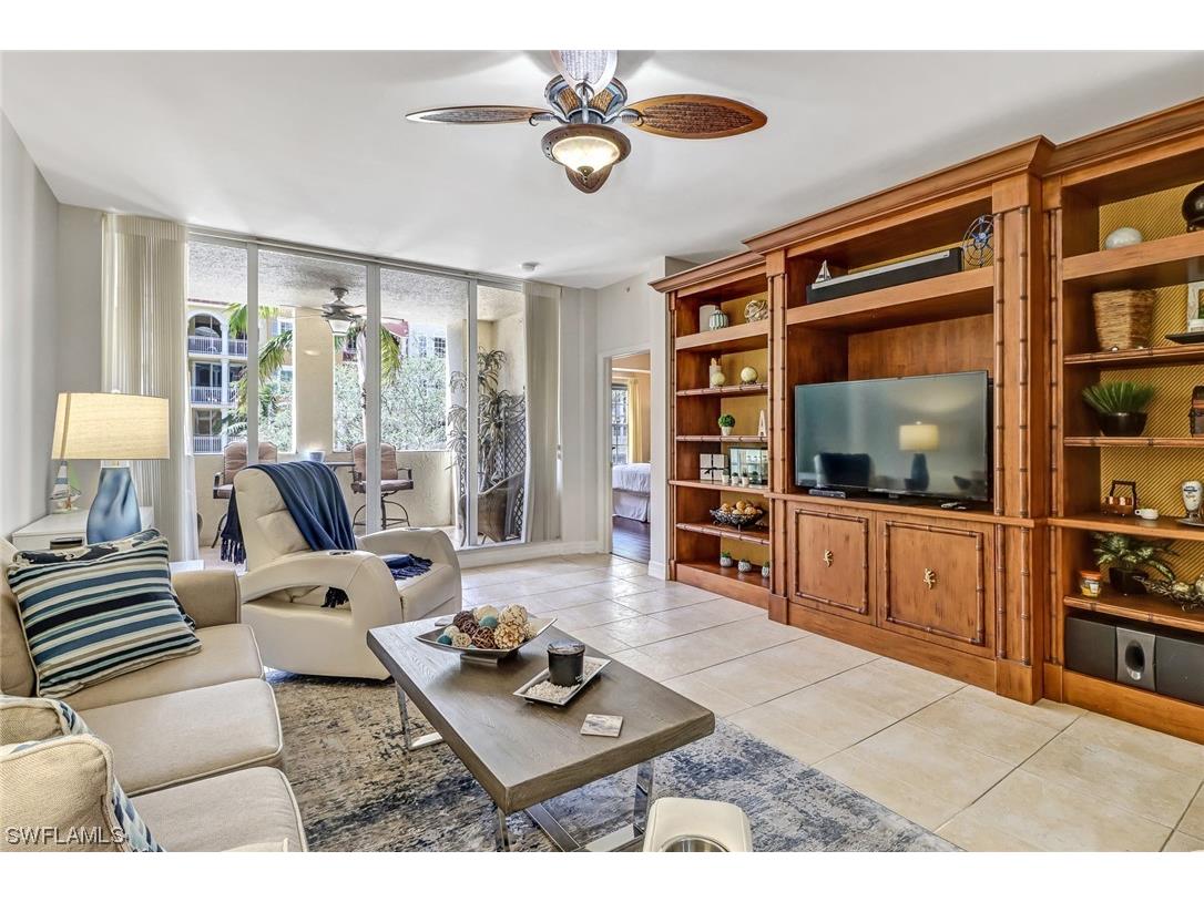 401 Bayfront Place #3207 Naples FL 34102 223062713 image1