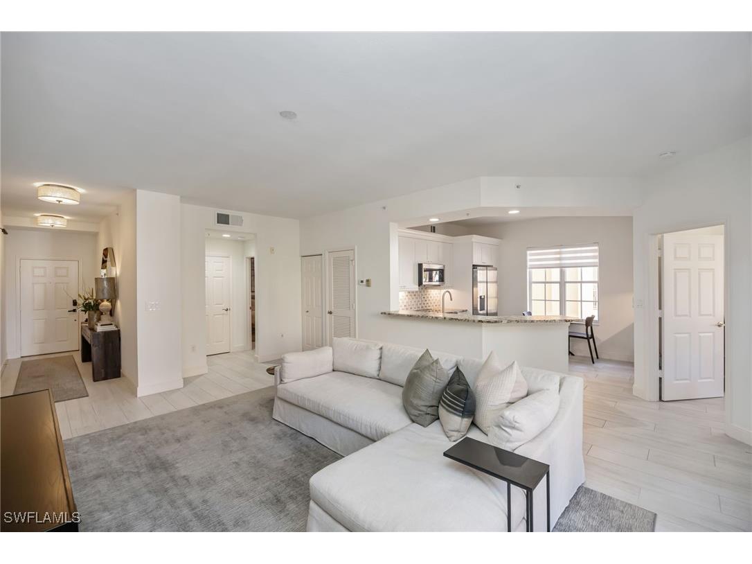 401 Bayfront Place #3208 Naples FL 34102 226002297 image2