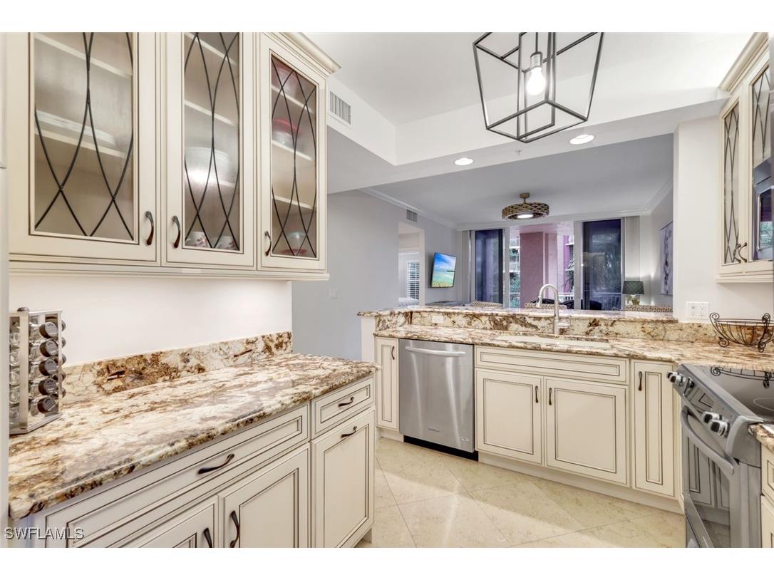 401 Bayfront Place #3301 Naples FL 34102 225053195 image8