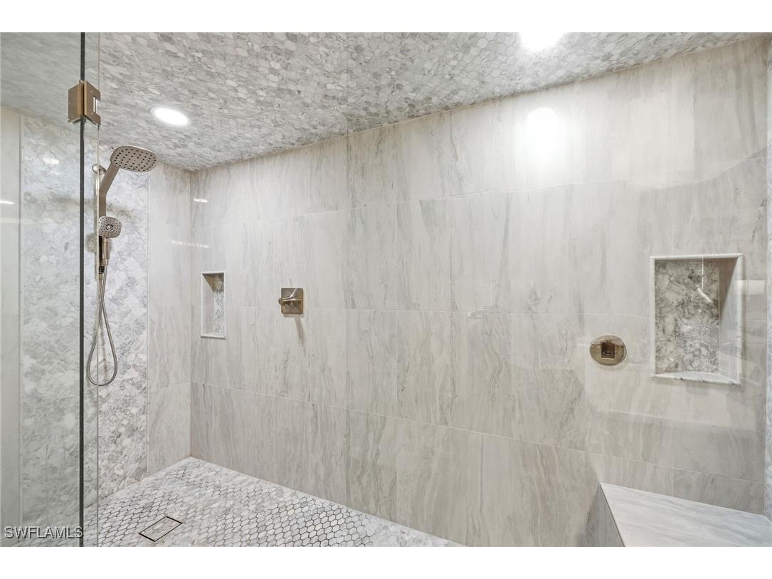 401 Bayfront Place #3307 Naples FL 34102 226001978 image17