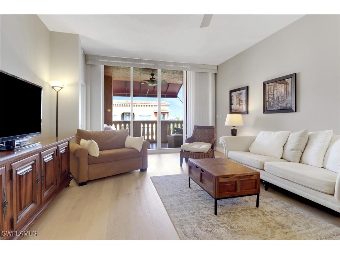 401 Bayfront Place #3502 Naples FL 34102 225062487 image2