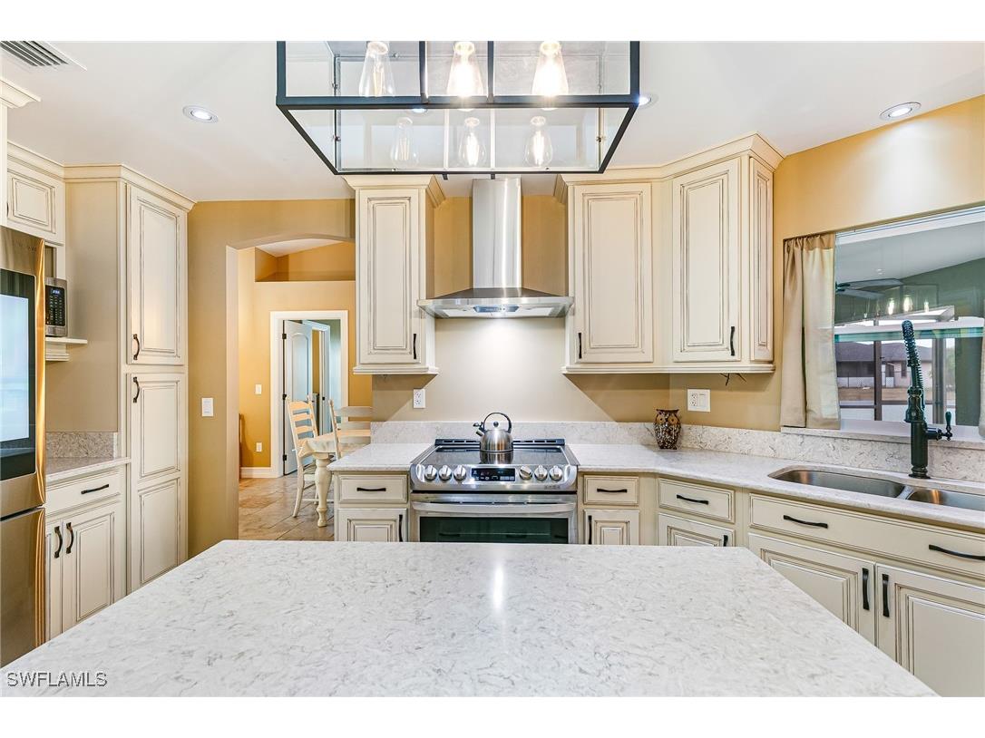 401 Candlewick Circle E Lehigh Acres FL 33936 226002489 image11