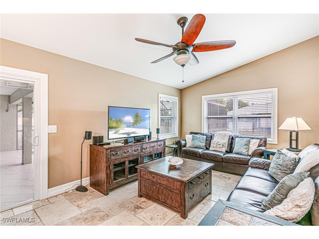 401 Candlewick Circle E Lehigh Acres FL 33936 226002489 image17