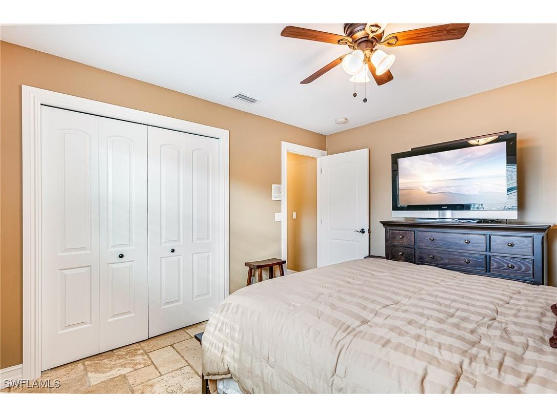 401 Candlewick Circle E Lehigh Acres FL 33936 226002489 image20