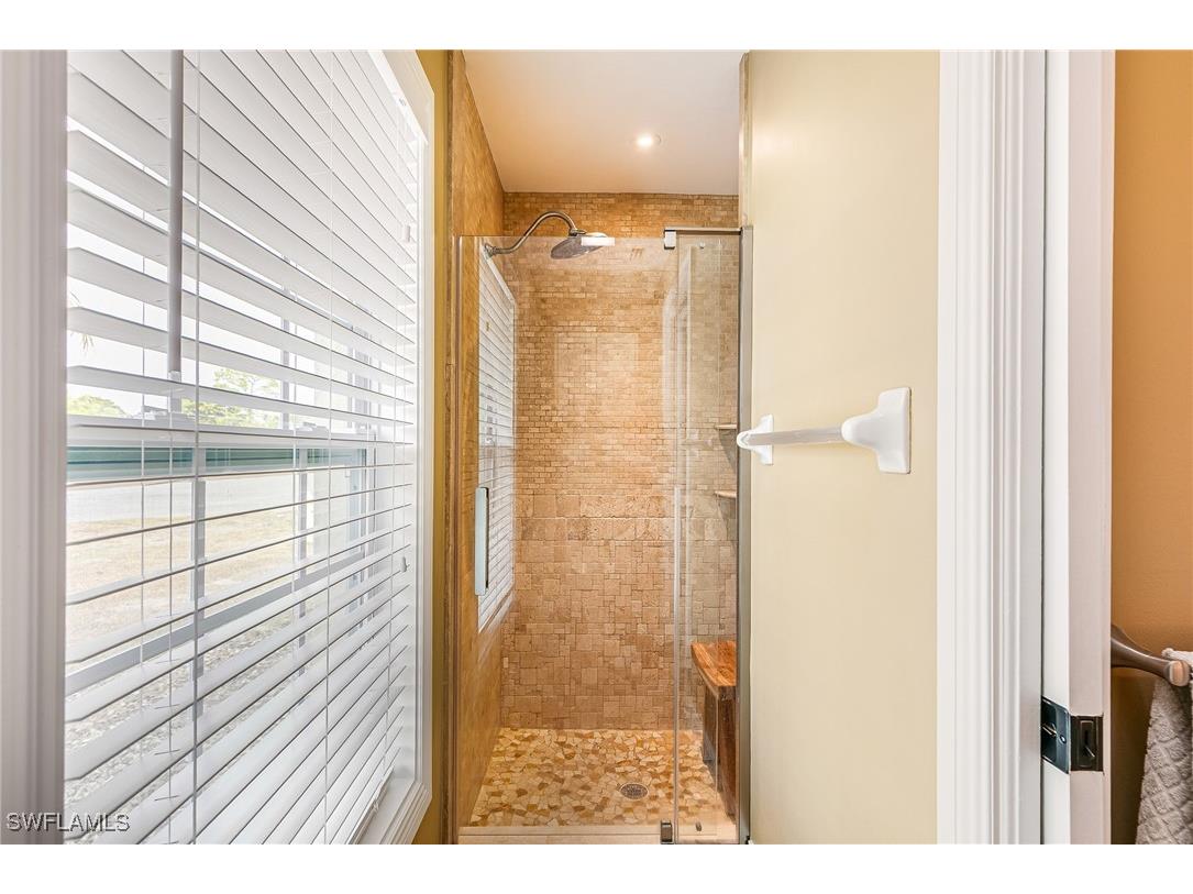 401 Candlewick Circle E Lehigh Acres FL 33936 226002489 image32