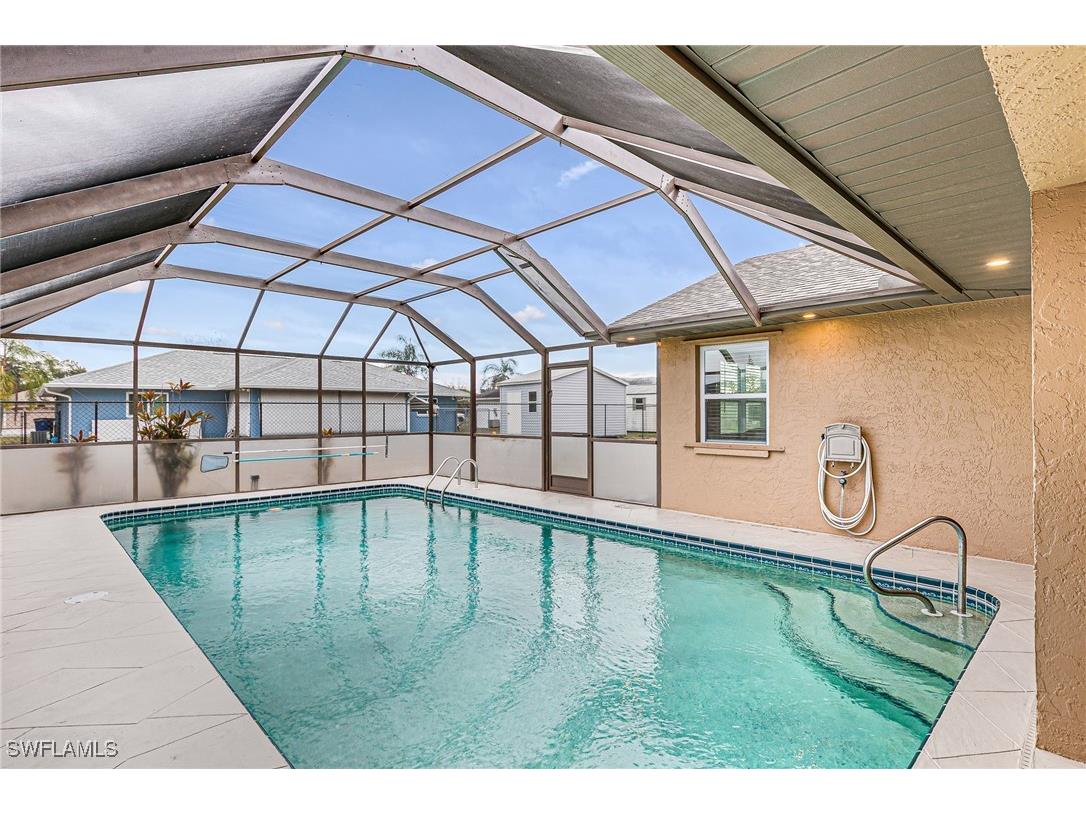 401 Candlewick Circle E Lehigh Acres FL 33936 226002489 image35