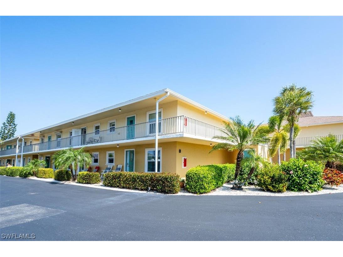 401 Charlemagne Boulevard #B102 Naples FL 34112 224017356 image1