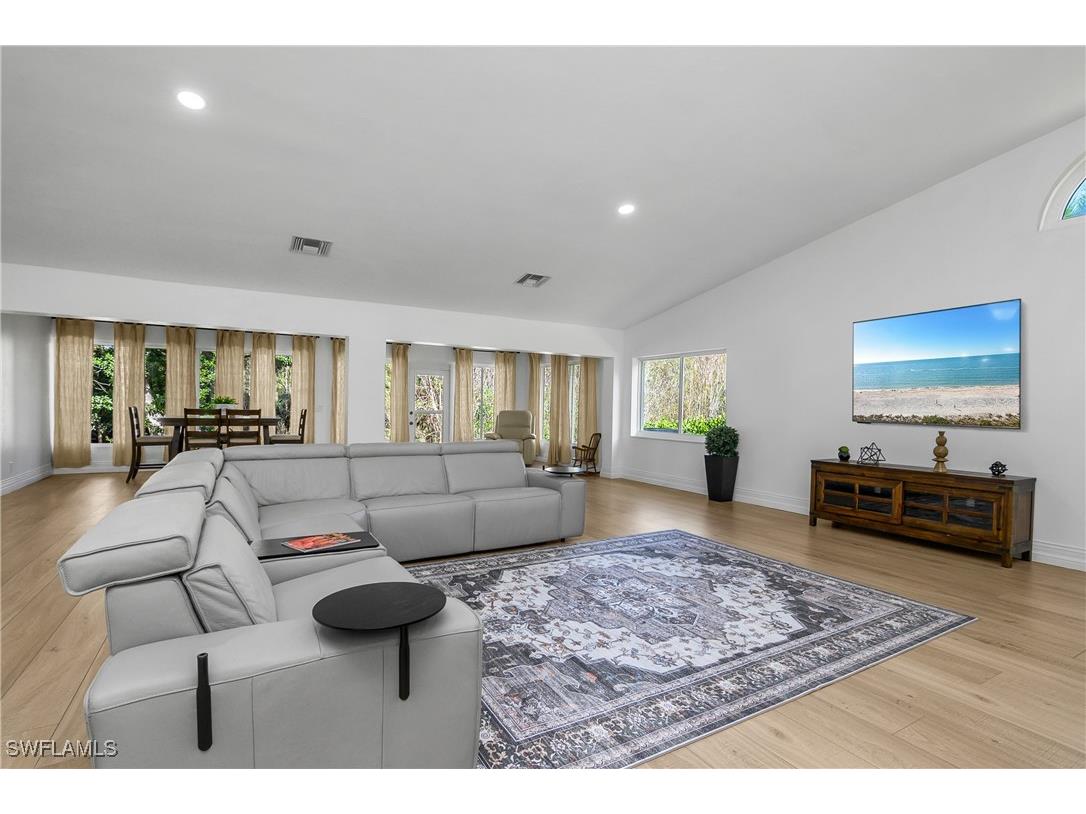 401 Countryside Drive Naples FL 34104 225079207 image5