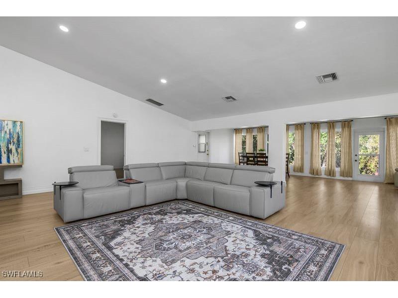 401 Countryside Drive Naples FL 34104 225079207 image7