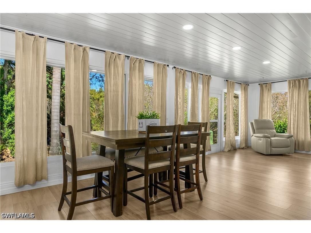 401 Countryside Drive Naples FL 34104 226022218 image16