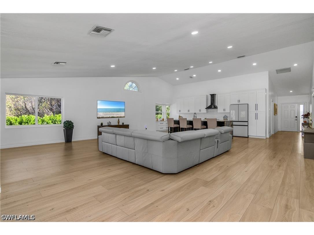 401 Countryside Drive Naples FL 34104 226022218 image18