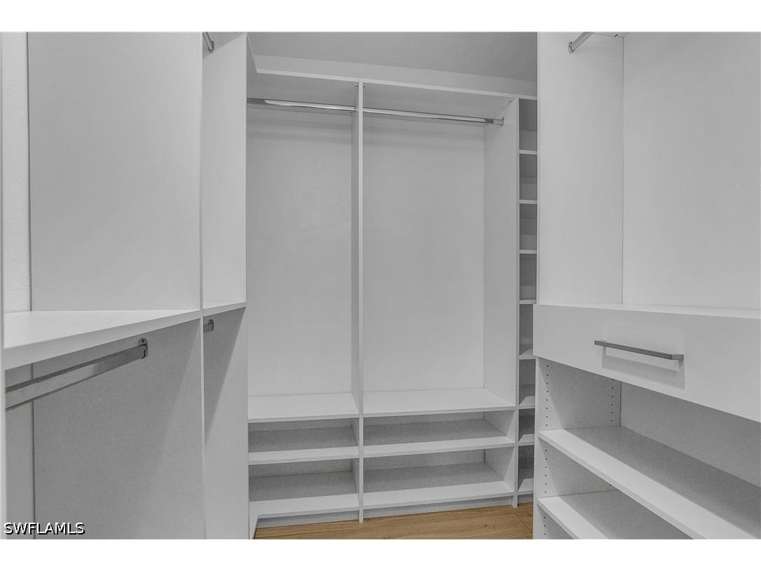 401 Countryside Drive Naples FL 34104 226022218 image27