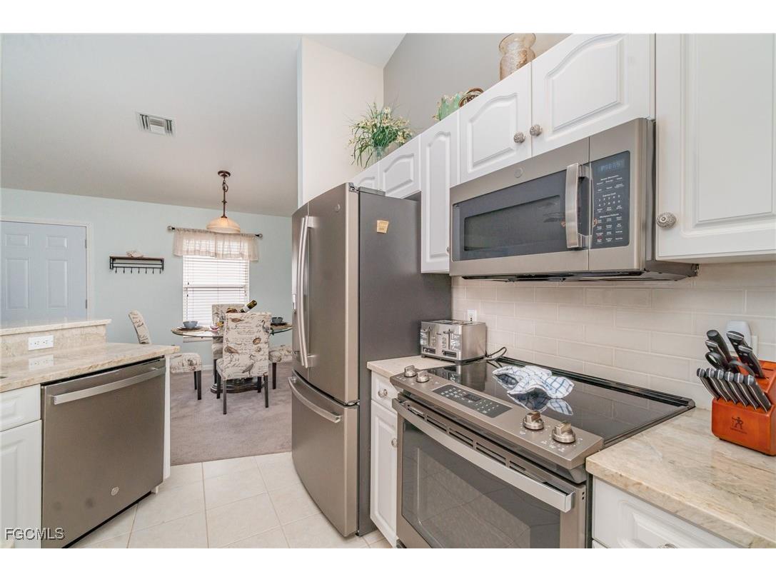 401 Donora Boulevard Fort Myers Beach FL 33931 2025007255 image13