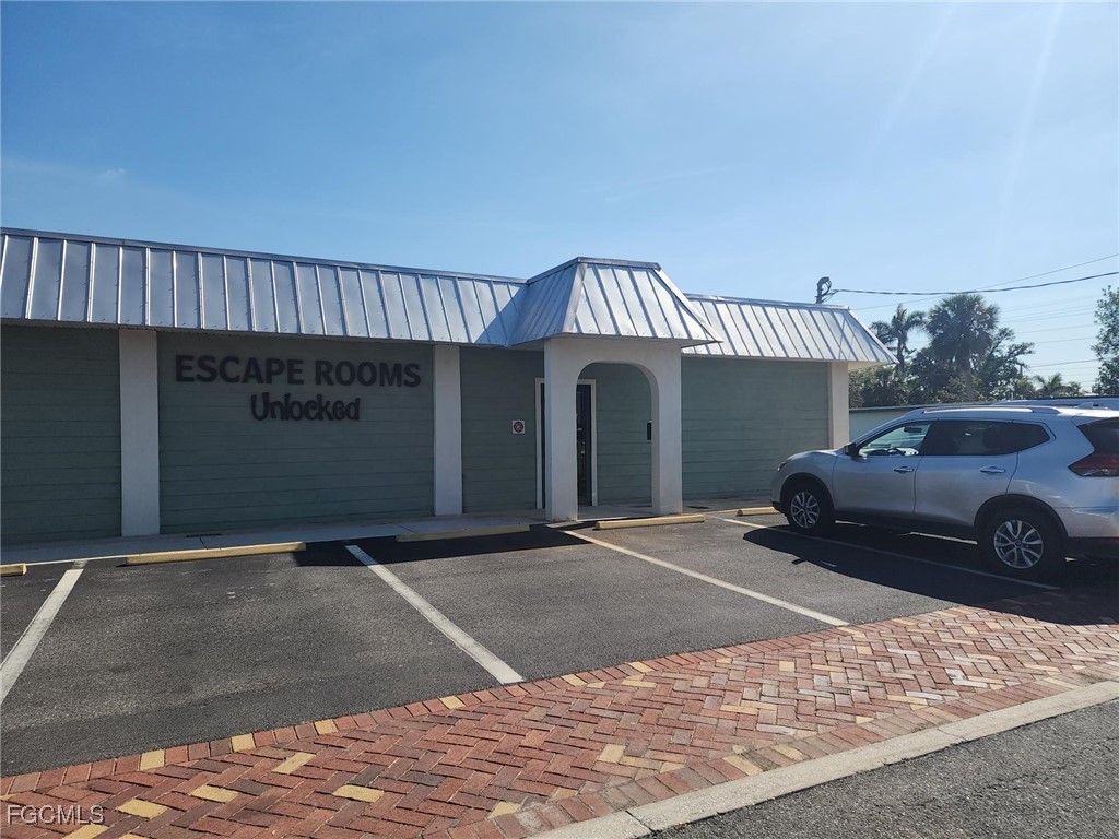 401 E Olympia Avenue #2 Punta Gorda FL 33950 2026005176 image2
