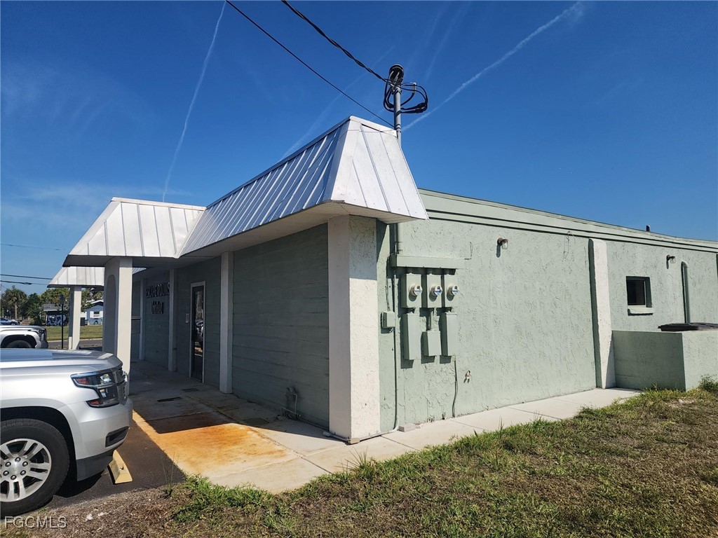 401 E Olympia Avenue #2 Punta Gorda FL 33950 2026005176 image4