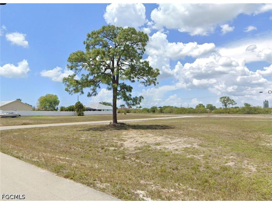 401 NE 24th Terrace Cape Coral FL 33909 2026023251 image2