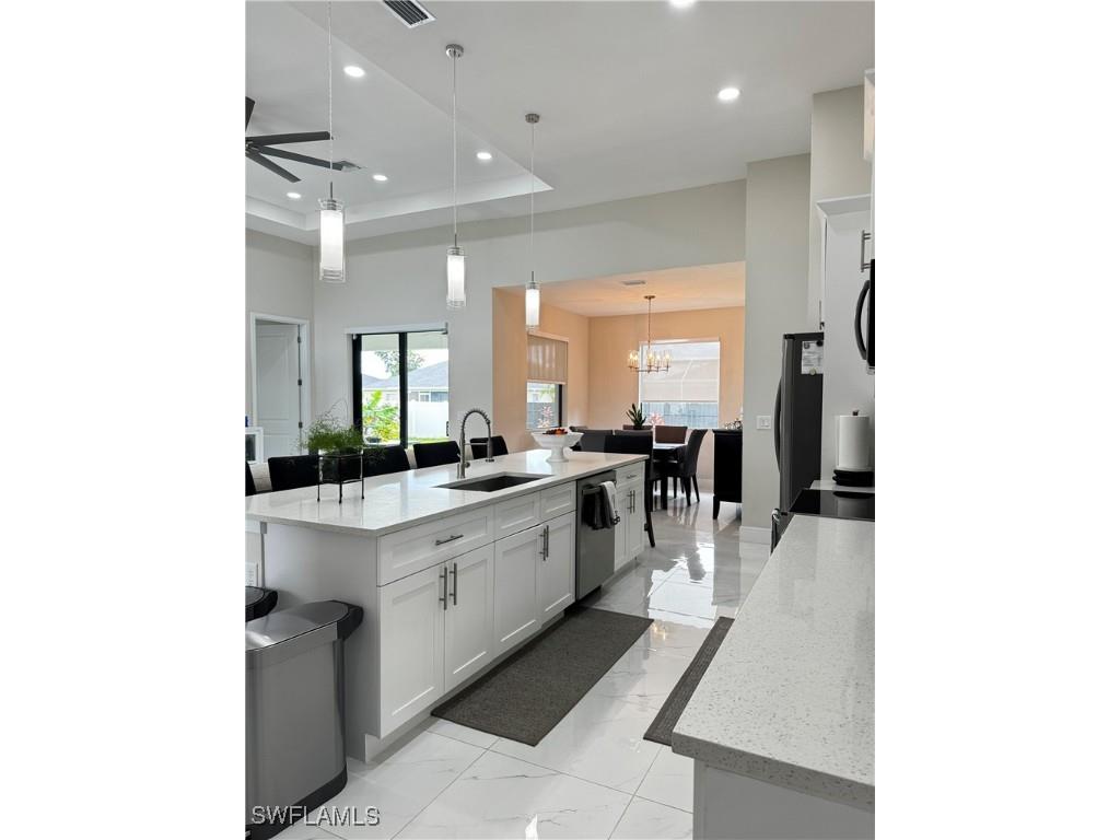 401 NE 9th Street Cape Coral FL 33909 224071397 image2