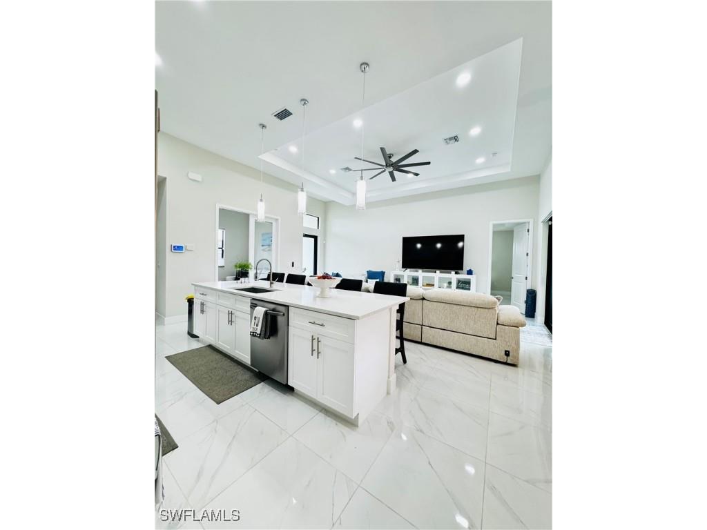 401 NE 9th Street Cape Coral FL 33909 224071397 image3