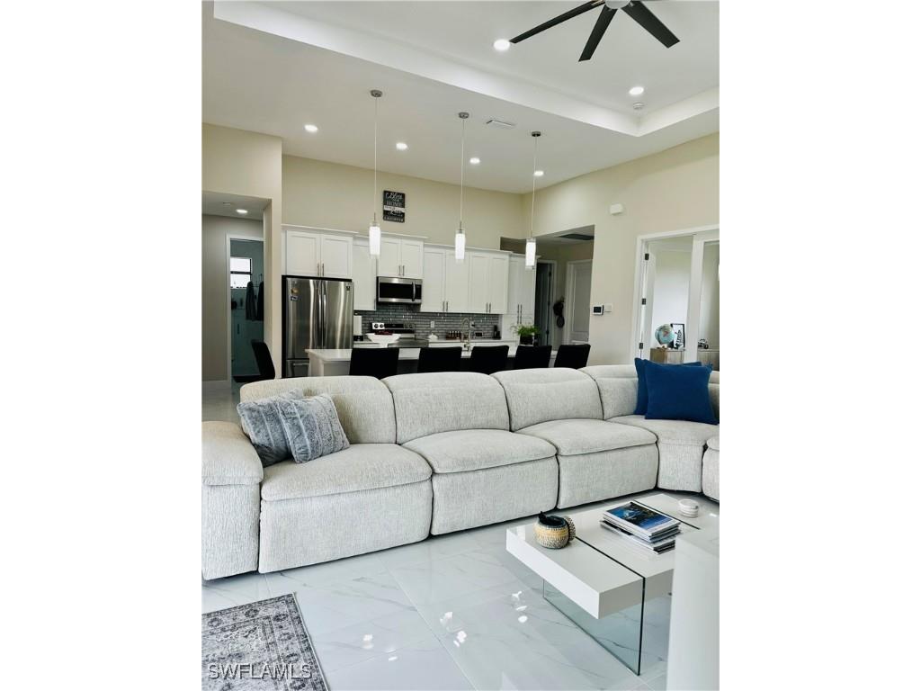 401 NE 9th Street Cape Coral FL 33909 224071397 image30