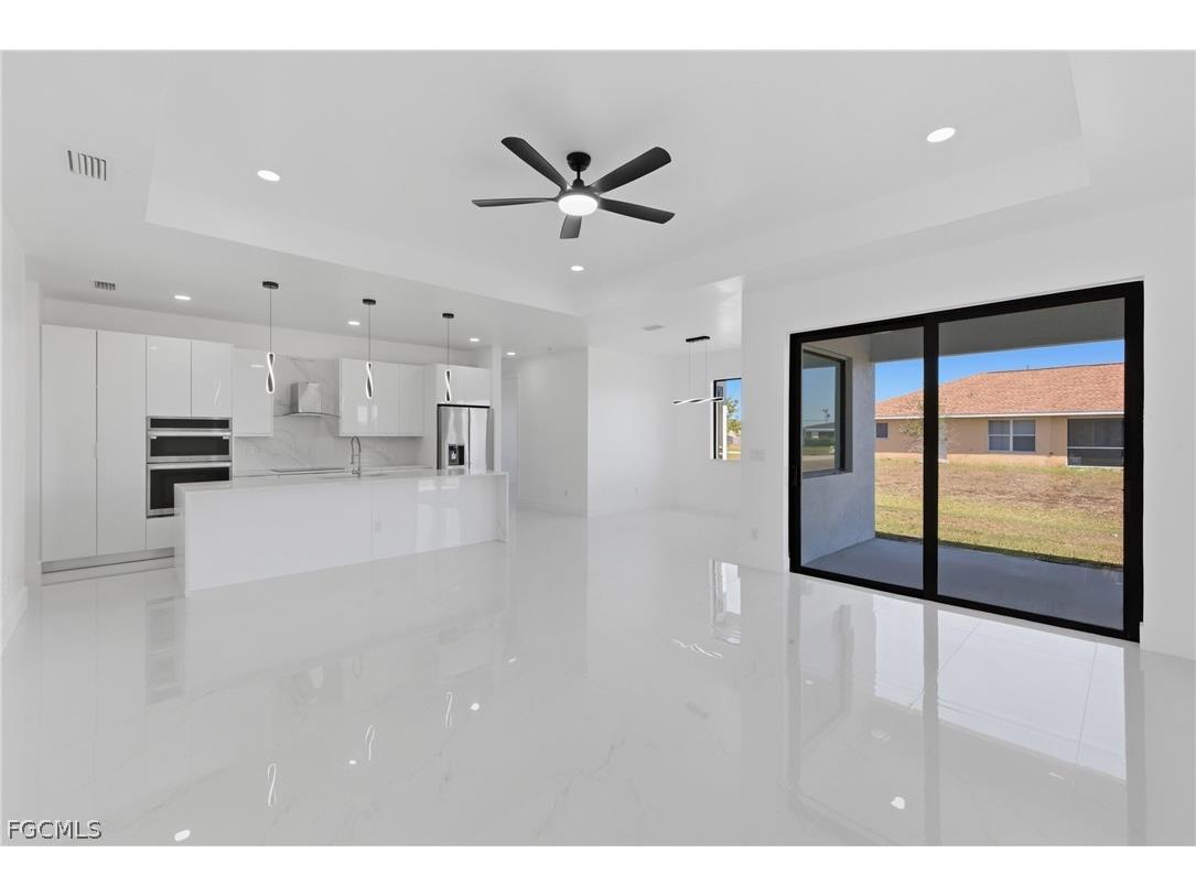 401 NW 25th Avenue Cape Coral FL 33993 2026010353 image28