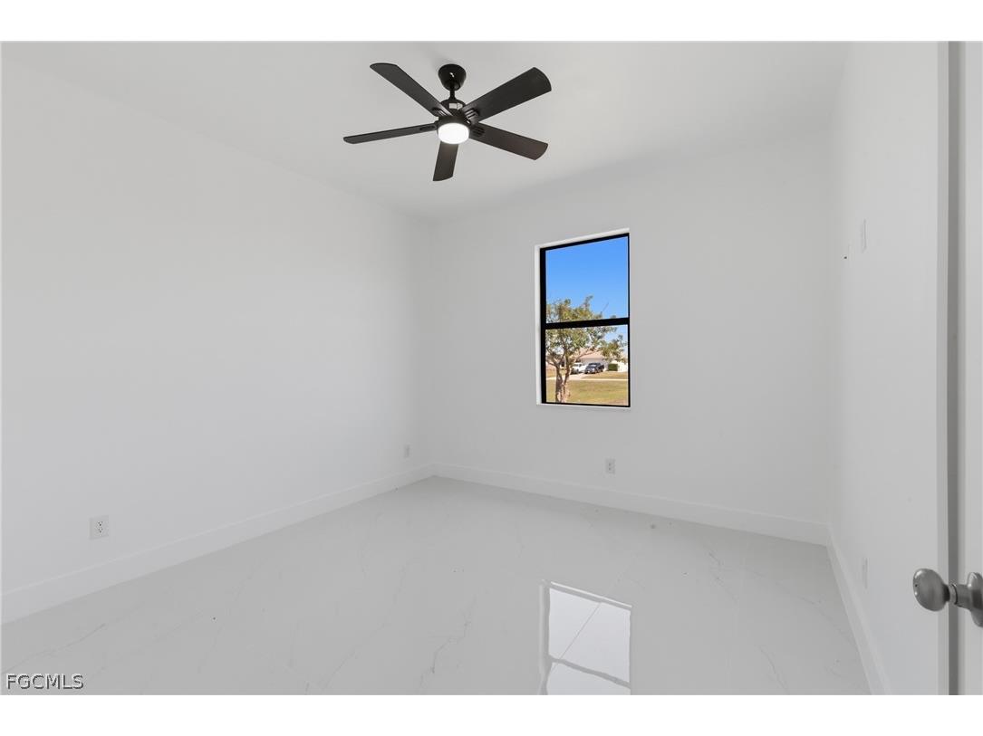 401 NW 25th Avenue Cape Coral FL 33993 2026010353 image29
