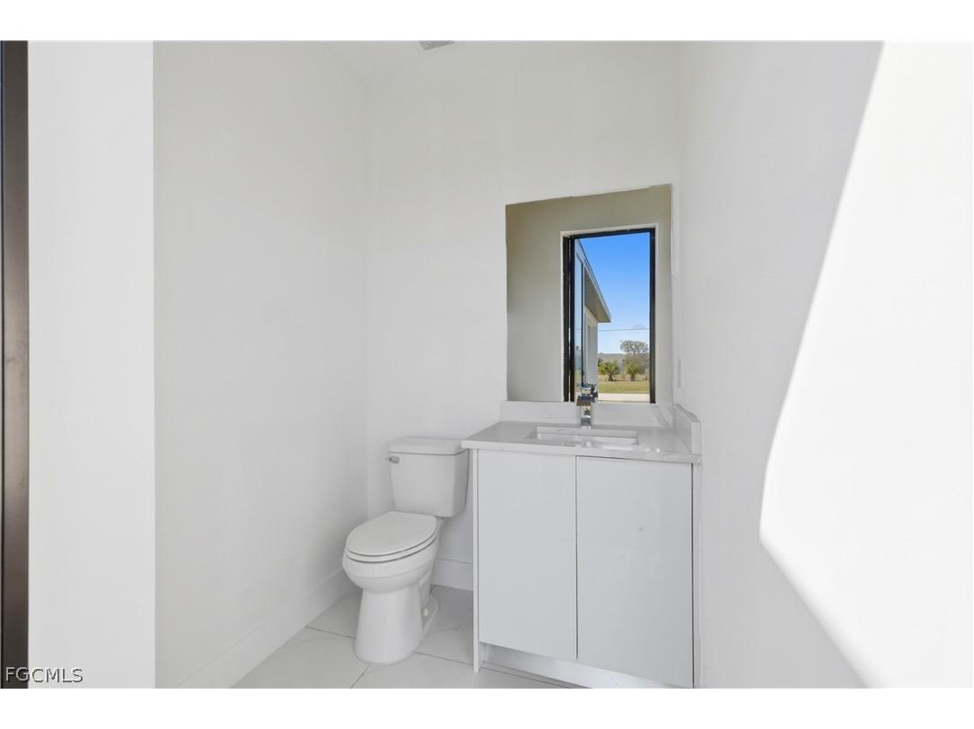 401 NW 25th Avenue Cape Coral FL 33993 2026010353 image39