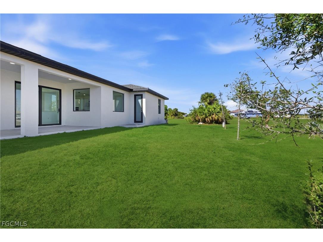 401 NW 25th Avenue Cape Coral FL 33993 2026010353 image40