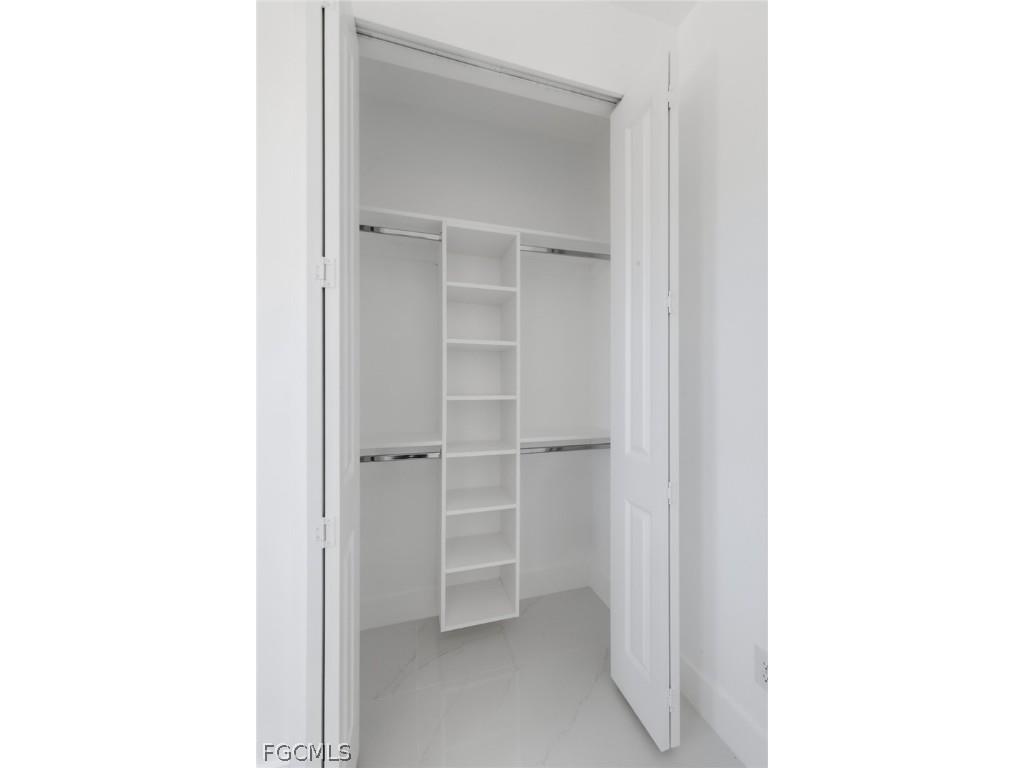 401 NW 25th Avenue Cape Coral FL 33993 2026010353 image7