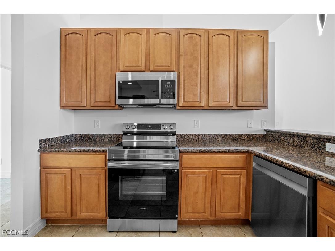 401 NW 27th Avenue Cape Coral FL 33993 2026007489 image15