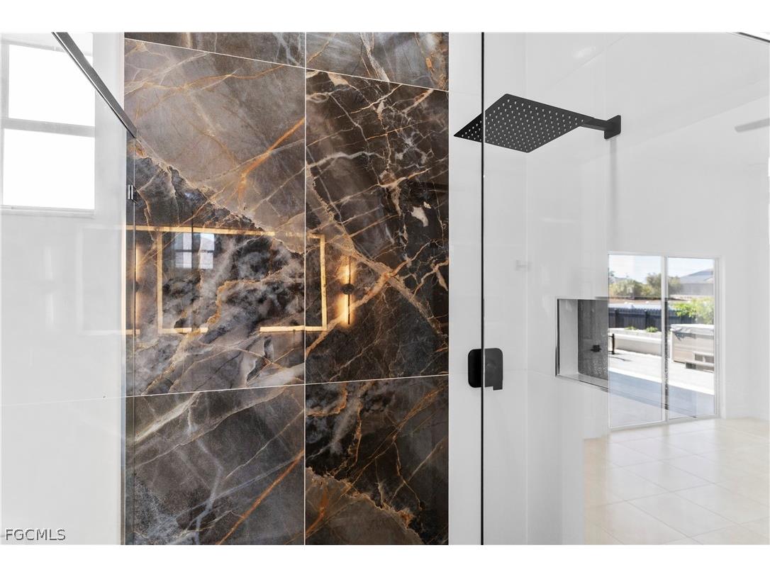 401 NW 27th Avenue Cape Coral FL 33993 2026007489 image18