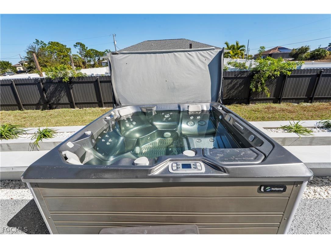 401 NW 27th Avenue Cape Coral FL 33993 2026007489 image39