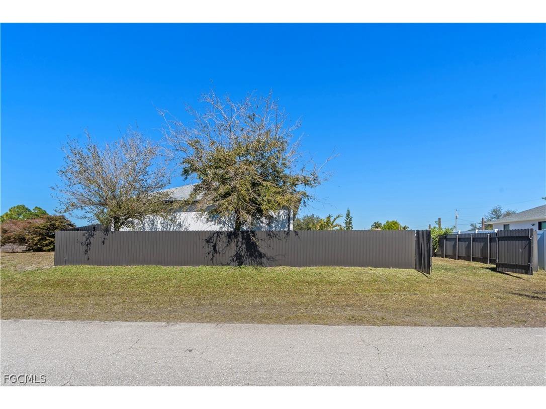 401 NW 27th Avenue Cape Coral FL 33993 2026007489 image42