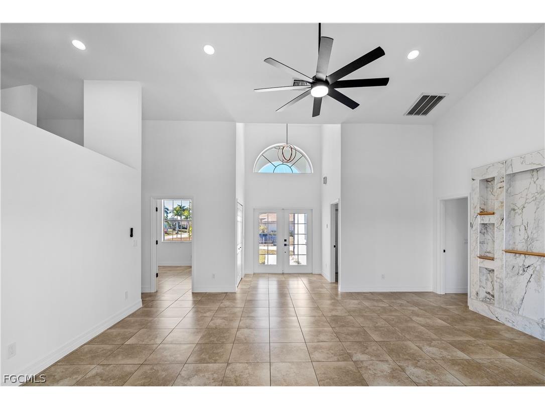 401 NW 27th Avenue Cape Coral FL 33993 2026007489 image9
