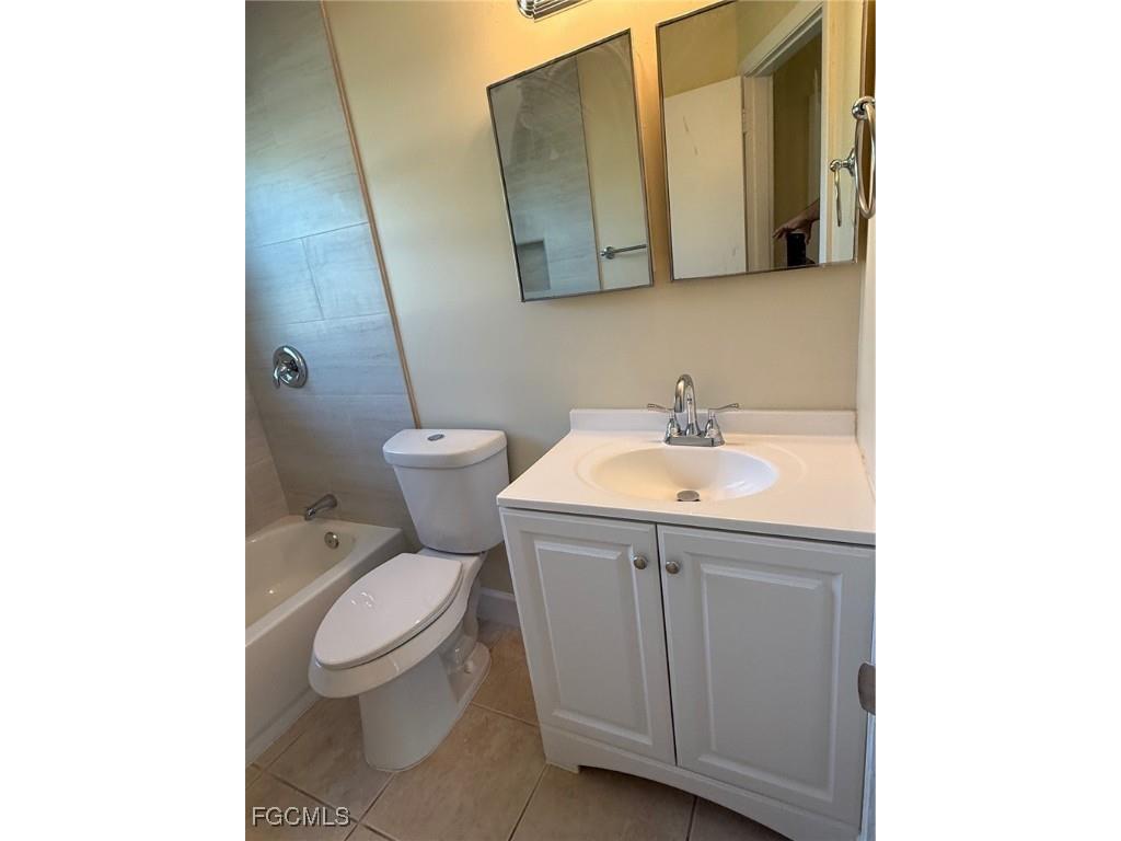 401 Oregon Road W Lehigh Acres FL 33971 2025010195 image5