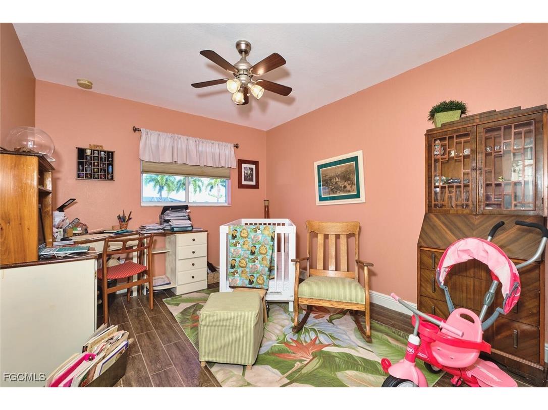 401 SE 23rd Terrace Cape Coral FL 33990 2026004120 image17