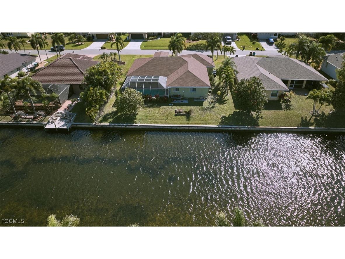401 SE 23rd Terrace Cape Coral FL 33990 2026004120 image22