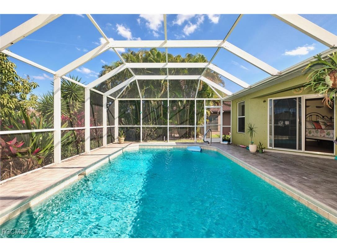401 SE 23rd Terrace Cape Coral FL 33990 2026004120 image26