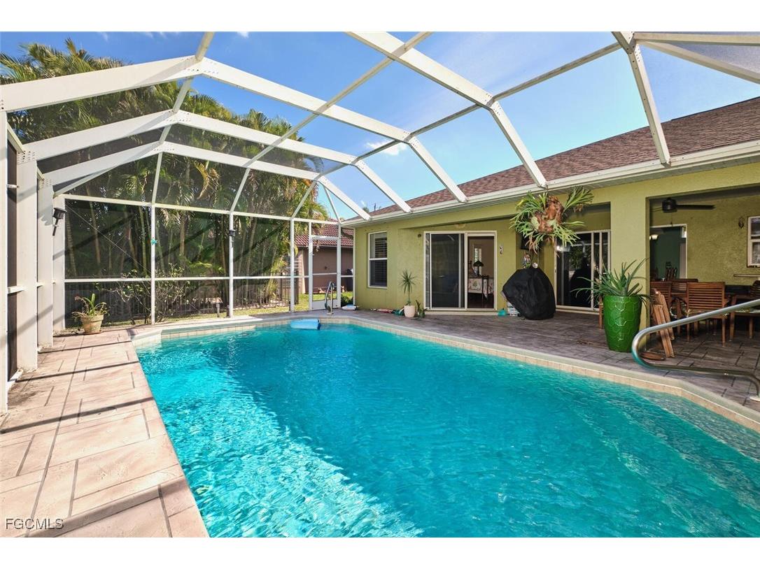 401 SE 23rd Terrace Cape Coral FL 33990 2026004120 image29