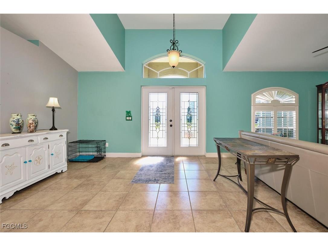 401 SE 23rd Terrace Cape Coral FL 33990 2026004120 image3