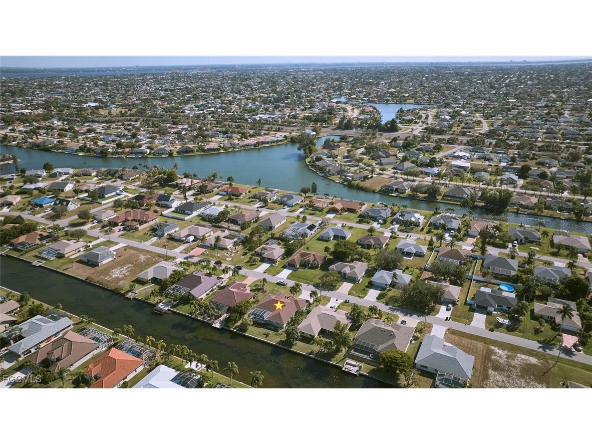 401 SE 23rd Terrace Cape Coral FL 33990 2026004120 image32