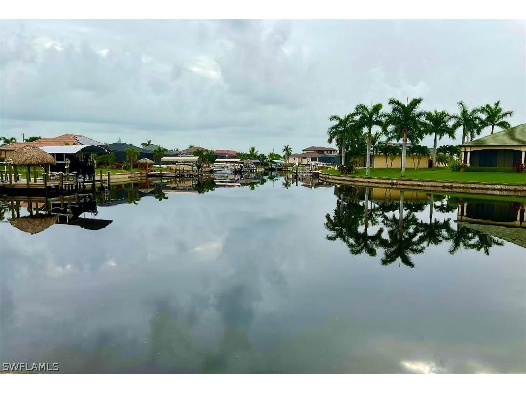 401 SW 33rd Avenue Cape Coral FL 33991 224058220 image1