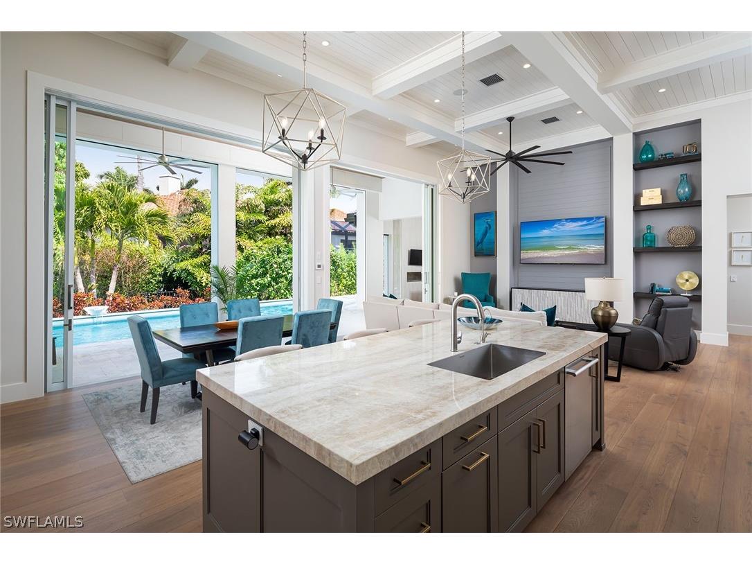 401 Wedge Drive Naples FL 34103 224022840 image1